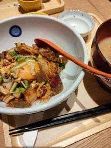 マルモキッチン KITTE博多店