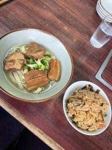 八重食堂