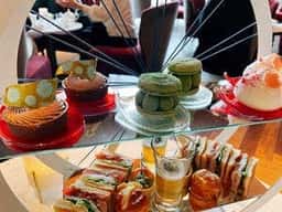 THE KAHALA LOUNGE