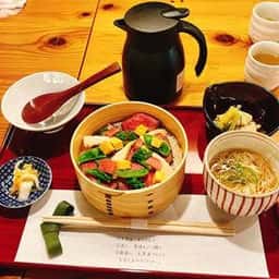 すき焼きと牛まぶし ももしき