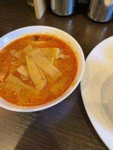 熱帯食堂 西真上店