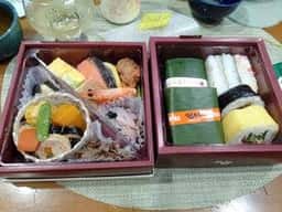 芝寿し とやマルシェ店