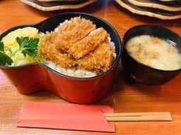 とんかつ 三