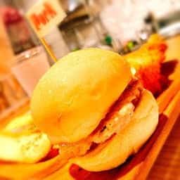 Juicy Things Fried Chicken and Slider House