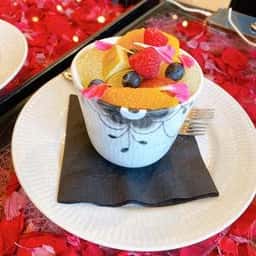 ニコライバーグマン ノム