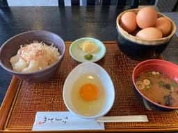たまごや