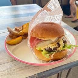 BOB's CAFE