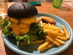 BURGER＆BEER COLOR 大手町