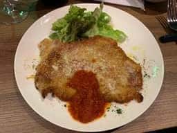 Bistro Quatre