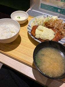 やよい軒 八王子店