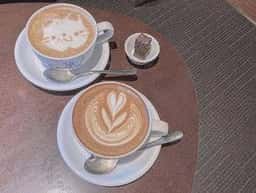 Double Tall Cafe de Luxe 仙台三越店