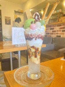 CAFE MOGMOF