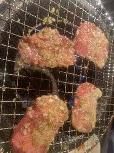 焼肉まんぷく 苑