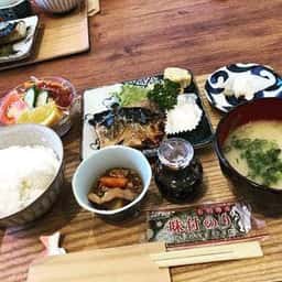 岡村春子商店 魚春