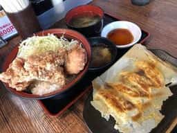 餃子のさんくみ 立川本店