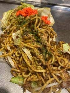 となりの焼肉屋のお好み焼屋 銀河商店