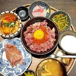 肉牧場 コマツバラファーム ホワイティうめだ泉の広場店