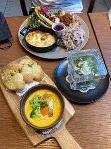 フラワーカフェ BLOOMY'S