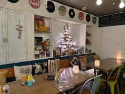 World Kitchen & Bar JAM TREE