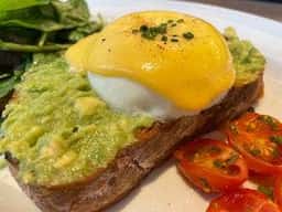 サラベス 東京店