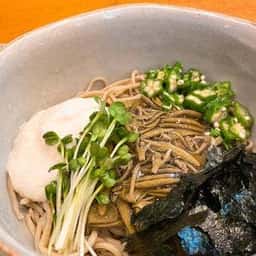 更科 斉とう