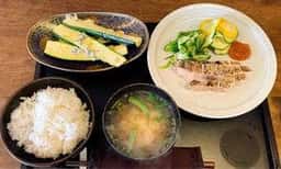 食堂 からす