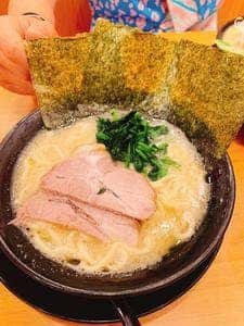 家系ラーメン 頂㐂家 阪急伊丹店