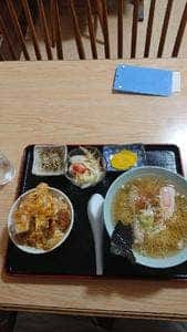 工藤精肉店中央ビル食堂部