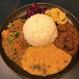 カレーと酒 フィジー