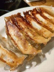 ろくまる餃子酒場