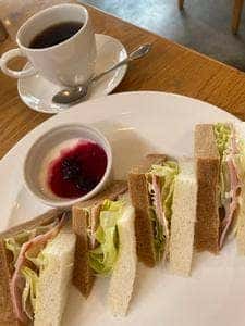 CAFE LE PIN 大府店