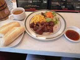 BURGER & STEAK BULL BULL