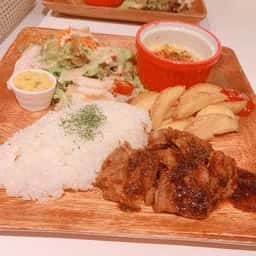 LUFFLE CAFE