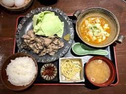 バラ焼き専門店 炭火焼鳥わだち