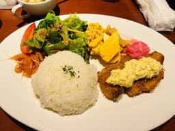 usami GRILL & CAFE