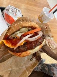 バーガーキング ミ・ナーラ店