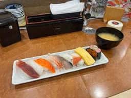 回転寿司 えりも岬 菊水元町店