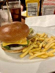 シェーンズバーグ 新百合ヶ丘店