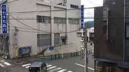 まるぜん