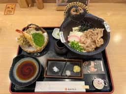 花山うどん 本店お食事処