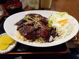 うどん・豚丼 味処あずま