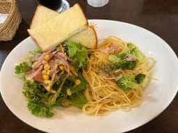 ベーカリーカフェレストランSAZANKA 本店