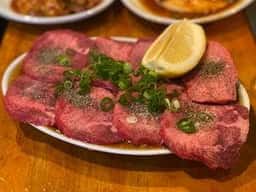 焼肉ホルモン 万千