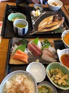 藍屋 鶴見二国店
