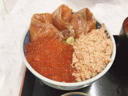 ウトロ漁協婦人部食堂