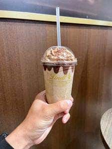 リンツ ショコラ カフェ 金沢百番街 Rinto店