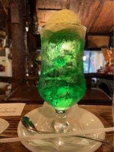 さぼうる
