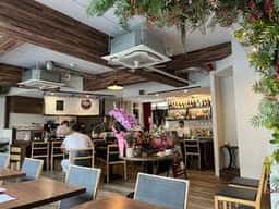 Lovey Cafe and Bar
