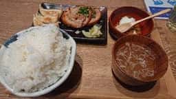 肉汁餃子のダンダダン 松山千舟町通り店
