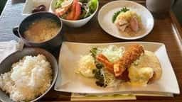 カフェ アンジュ